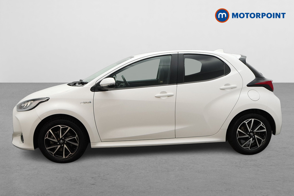 Toyota Yaris Design Automatic Petrol-Electric Hybrid Hatchback - Stock Number (1641654) - Passenger side