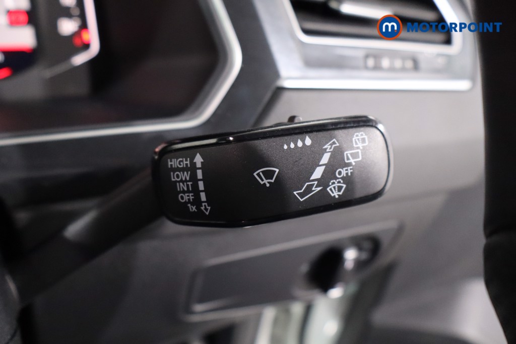 Volkswagen Tiguan R-Line Automatic Petrol SUV - Stock Number (1641687) - 17th supplementary image