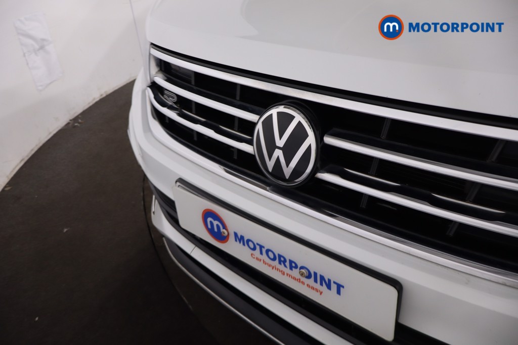 Volkswagen Tiguan R-Line Automatic Petrol SUV - Stock Number (1641687) - 32nd supplementary image
