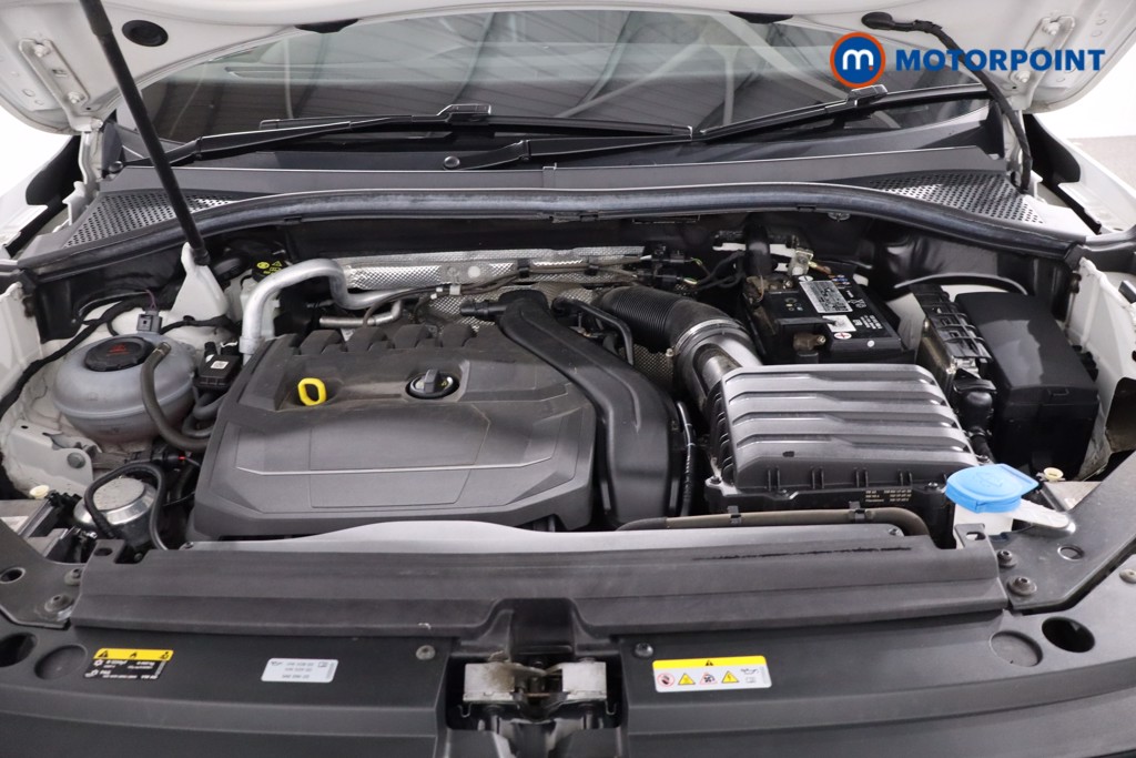 Volkswagen Tiguan R-Line Automatic Petrol SUV - Stock Number (1641687) - 35th supplementary image