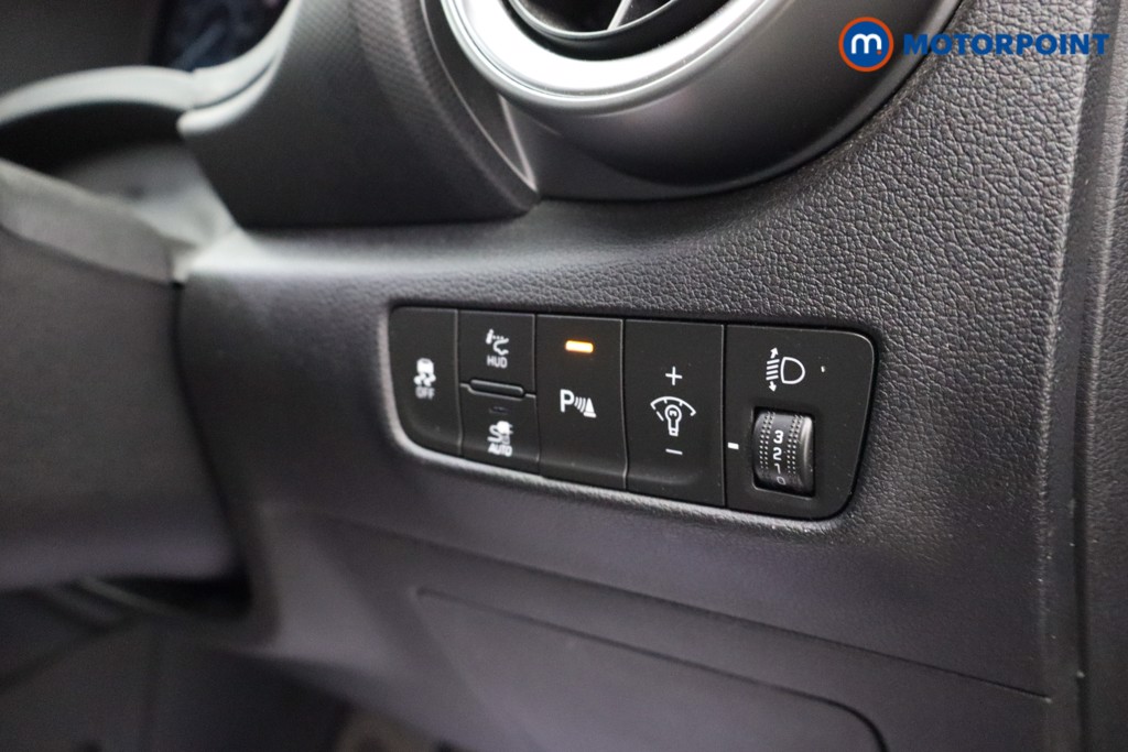 Hyundai Kona Ultimate Automatic Electric SUV - Stock Number (1641904) - 4th supplementary image