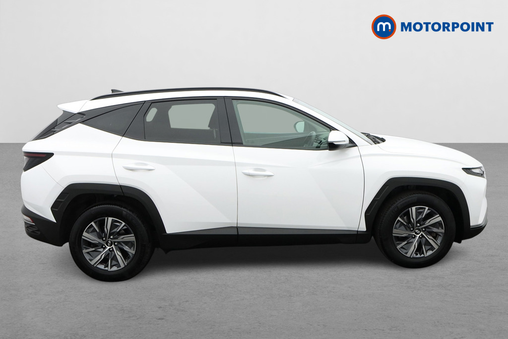 Hyundai Tucson Se Connect Manual Petrol SUV - Stock Number (1641986) - Drivers side