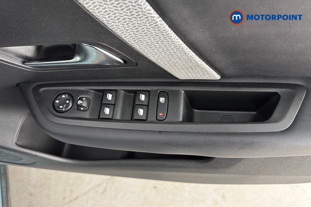 Citroen C4 Shine Manual Petrol Hatchback - Stock Number (1642077) - 20th supplementary image