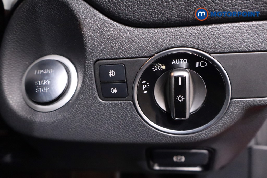 Mercedes-Benz GLA Urban Edition Automatic Petrol SUV - Stock Number (1642124) - 17th supplementary image