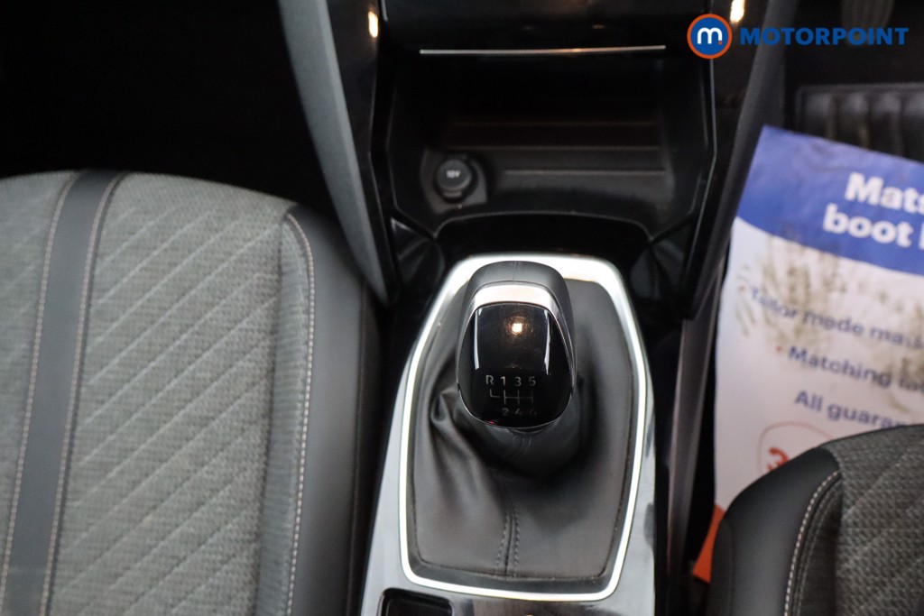 Peugeot 208 Allure Manual Petrol Hatchback - Stock Number (1642509) - 12th supplementary image