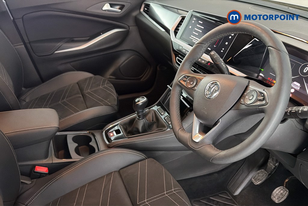 Vauxhall Grandland Ultimate Manual Petrol SUV - Stock Number (1642562) - 2nd supplementary image