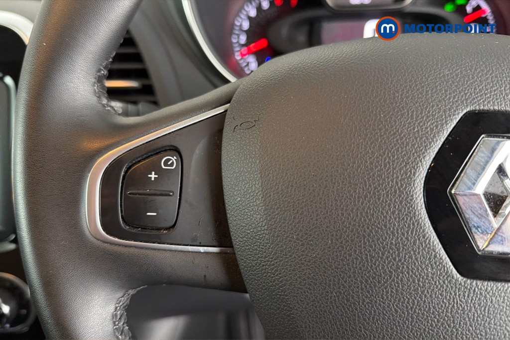 Renault Captur Iconic Manual Petrol SUV - Stock Number (1642794) - 3rd supplementary image