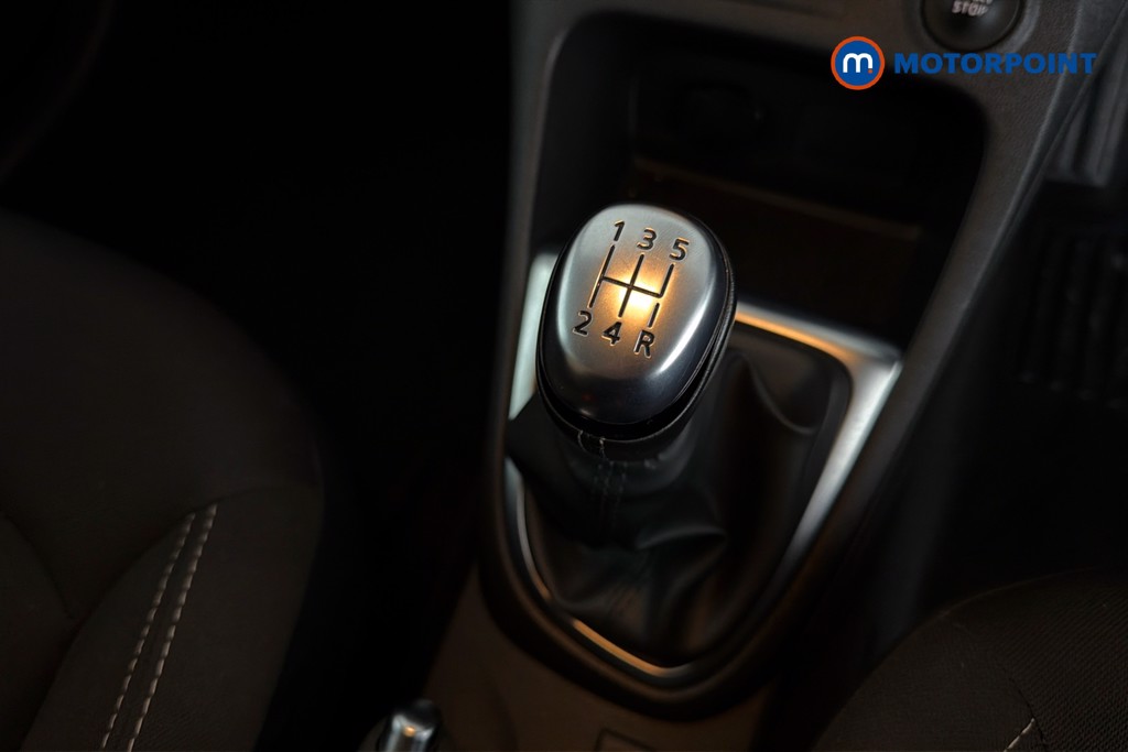 Renault Captur Iconic Manual Petrol SUV - Stock Number (1642794) - 15th supplementary image