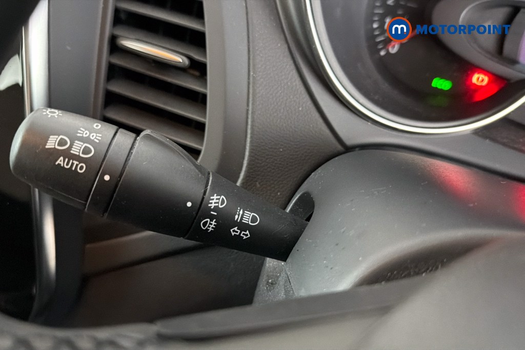 Renault Captur Iconic Manual Petrol SUV - Stock Number (1642794) - 18th supplementary image