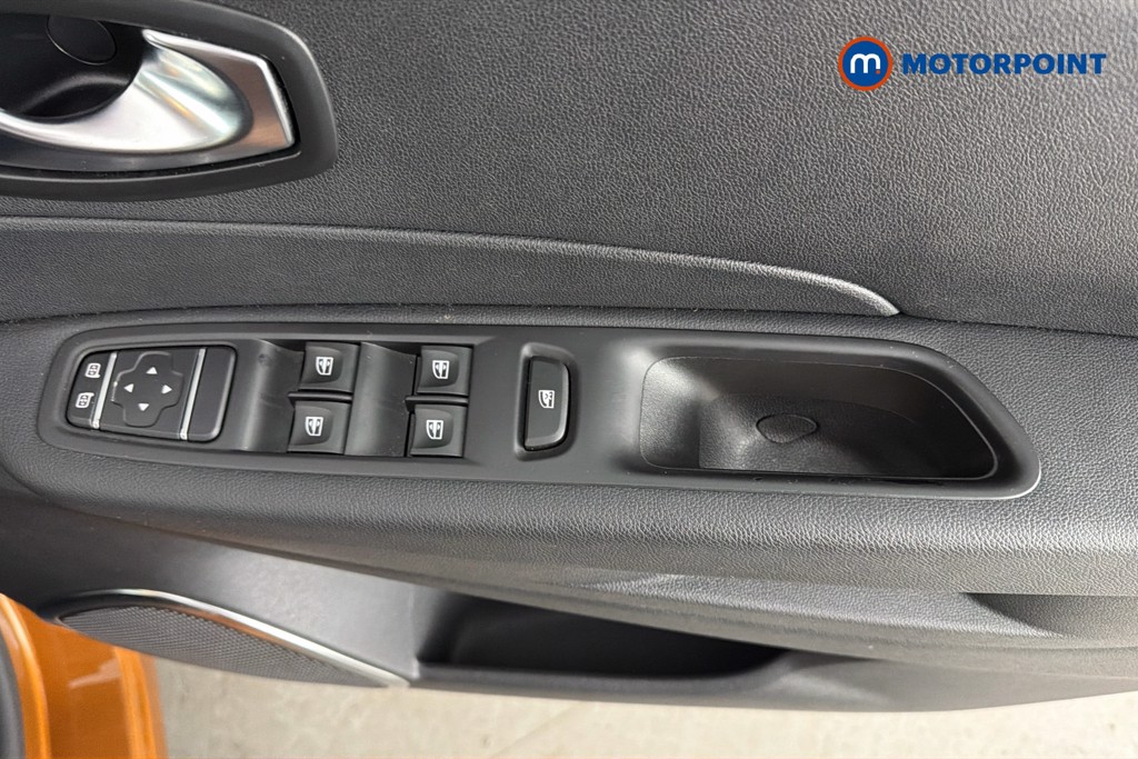 Renault Captur Iconic Manual Petrol SUV - Stock Number (1642794) - 20th supplementary image