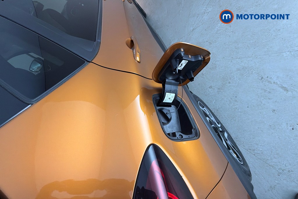 Renault Captur Iconic Manual Petrol SUV - Stock Number (1642794) - 41st supplementary image