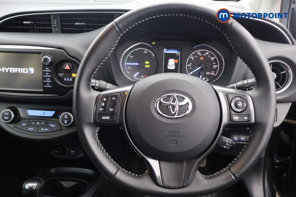 Toyota Yaris Y20 Automatic Petrol-Electric Hybrid Hatchback - Stock Number (1642837) - 1st supplementary image