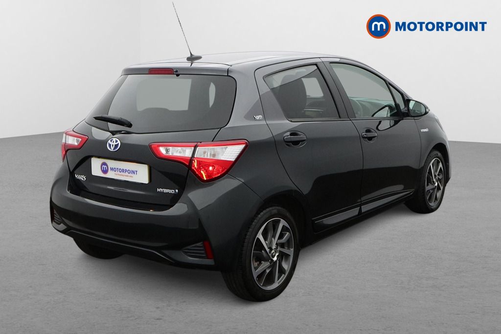 Toyota Yaris Y20 Automatic Petrol-Electric Hybrid Hatchback - Stock Number (1642837) - Drivers side rear corner
