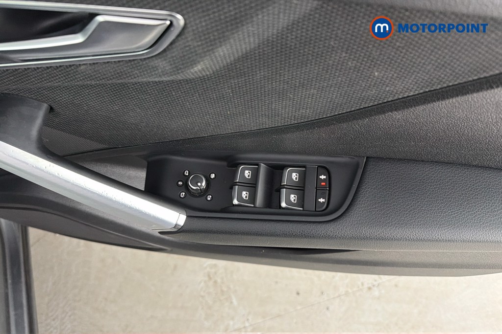 Audi Q2 Black Edition Manual Petrol SUV - Stock Number (1643040) - 20th supplementary image