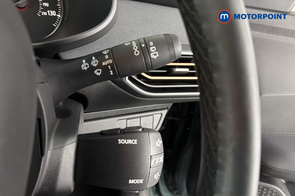 Dacia Sandero Stepway Extreme Manual Petrol Hatchback - Stock Number (1643177) - 7th supplementary image
