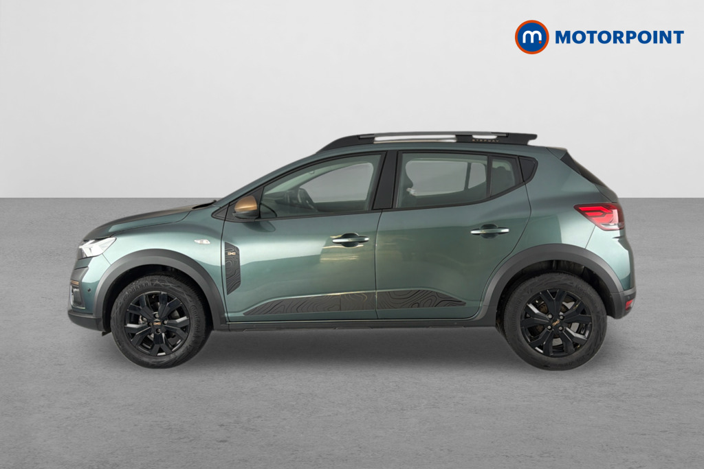 Dacia Sandero Stepway Extreme Manual Petrol Hatchback - Stock Number (1643177) - Passenger side