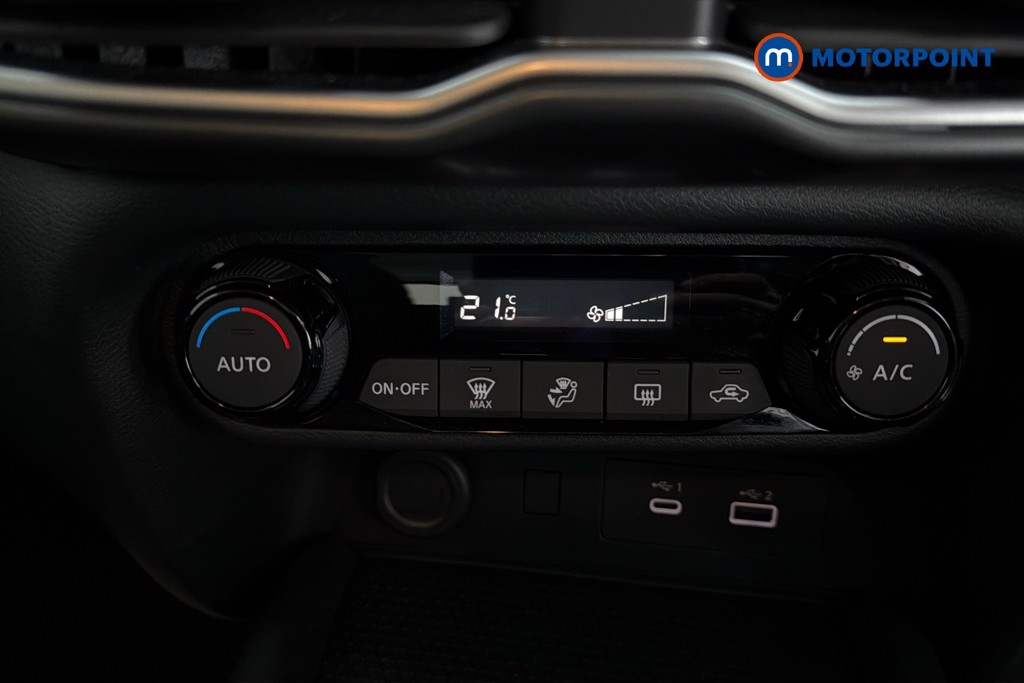 Nissan Juke Acenta Premium Automatic Petrol-Electric Hybrid SUV - Stock Number (1643191) - 12th supplementary image