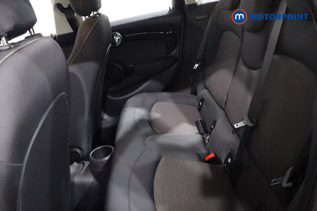 Mini Hatchback One Classic Manual Petrol Hatchback - Stock Number (1643645) - 5th supplementary image