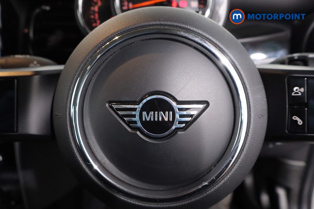 Mini Hatchback One Classic Manual Petrol Hatchback - Stock Number (1643645) - 13th supplementary image