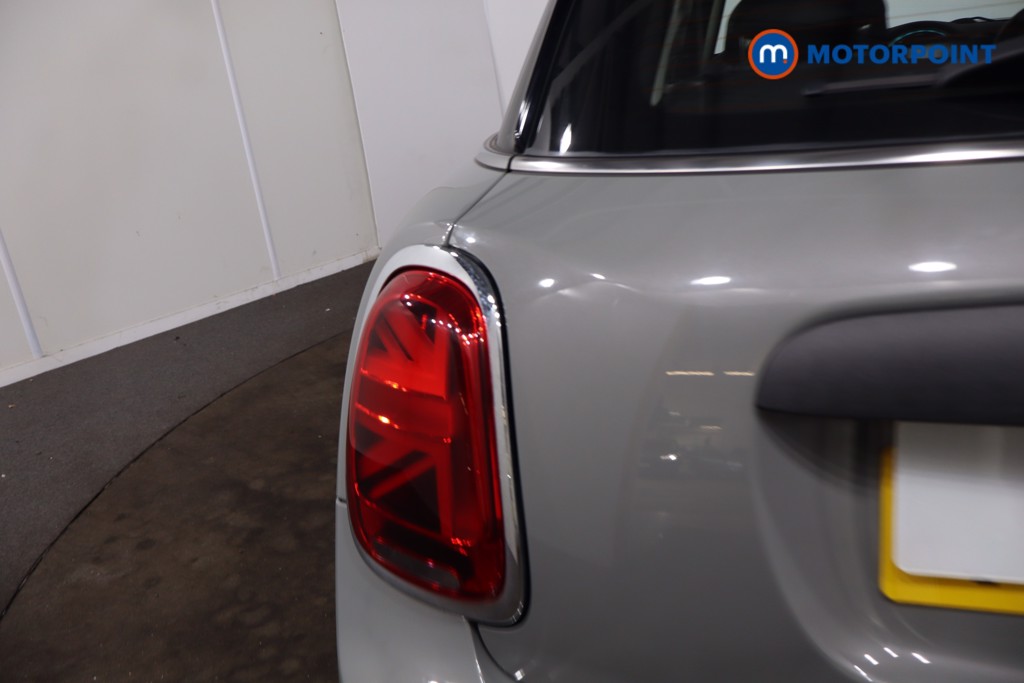 Mini Hatchback One Classic Manual Petrol Hatchback - Stock Number (1643645) - 33rd supplementary image