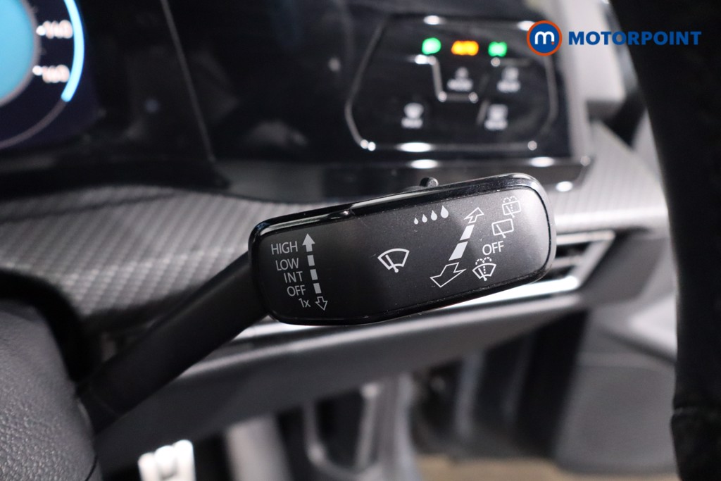 Volkswagen Golf R-Line Automatic Petrol Hatchback - Stock Number (1643728) - 17th supplementary image