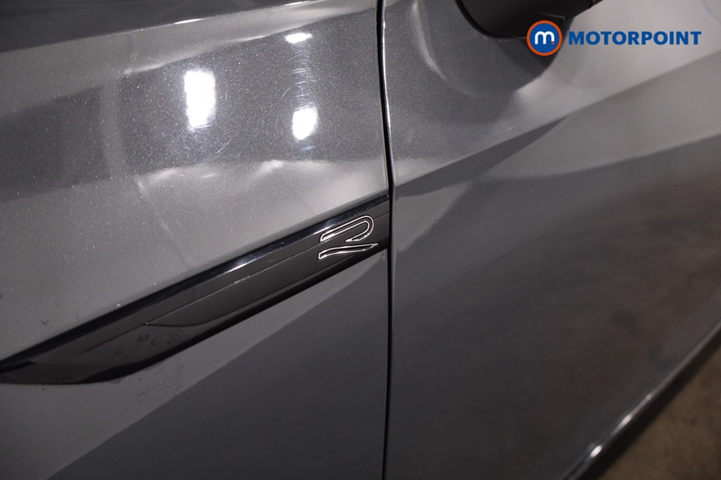 Volkswagen Golf R-Line Automatic Petrol Hatchback - Stock Number (1643728) - 28th supplementary image