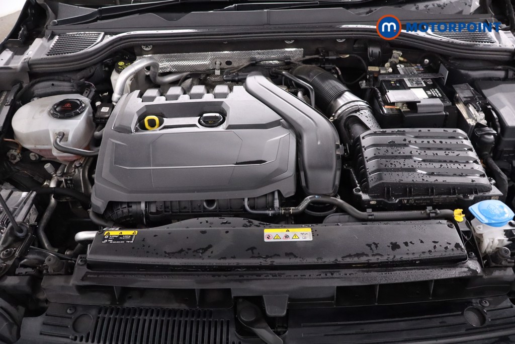 Volkswagen Golf R-Line Automatic Petrol Hatchback - Stock Number (1643728) - 34th supplementary image
