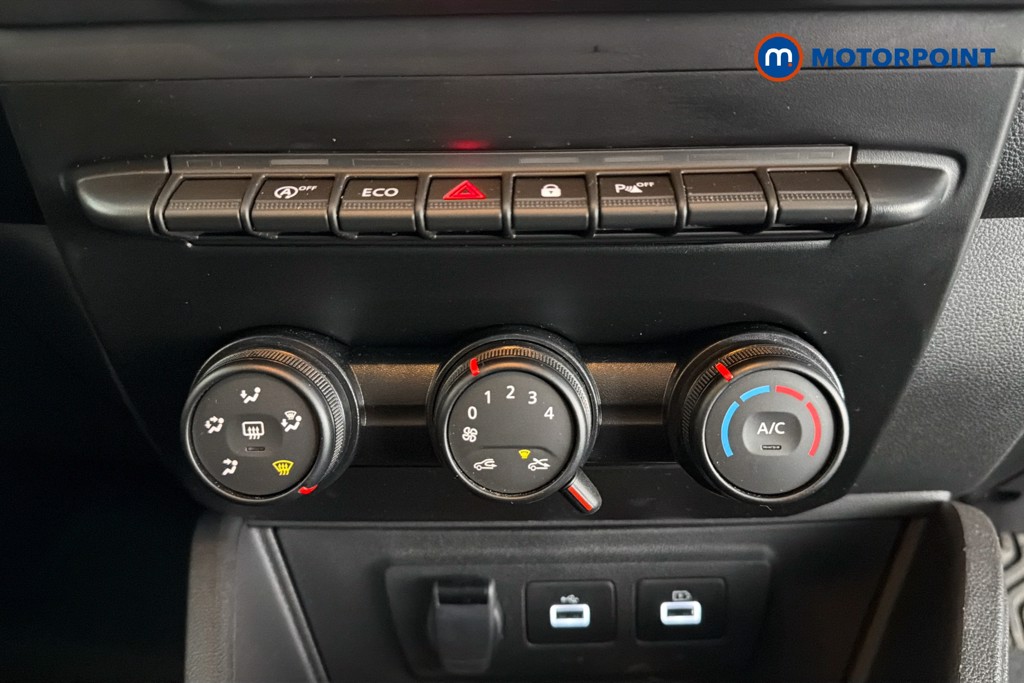 Dacia Duster Expression Manual Petrol SUV - Stock Number (1643893) - 12th supplementary image
