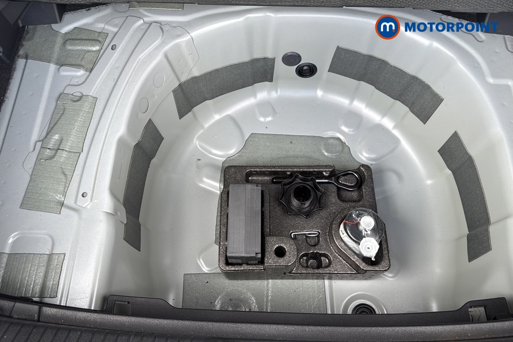Volkswagen Polo Life Manual Petrol Hatchback - Stock Number (1611713) - 33rd supplementary image