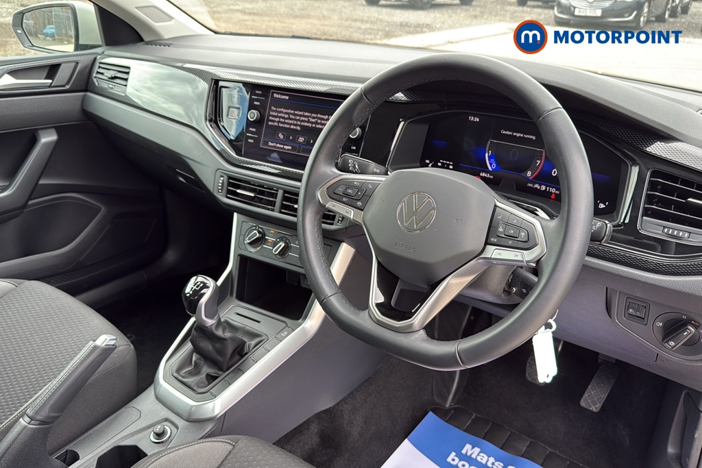 Volkswagen Polo Life Manual Petrol Hatchback - Stock Number (1611713) - 1st supplementary image