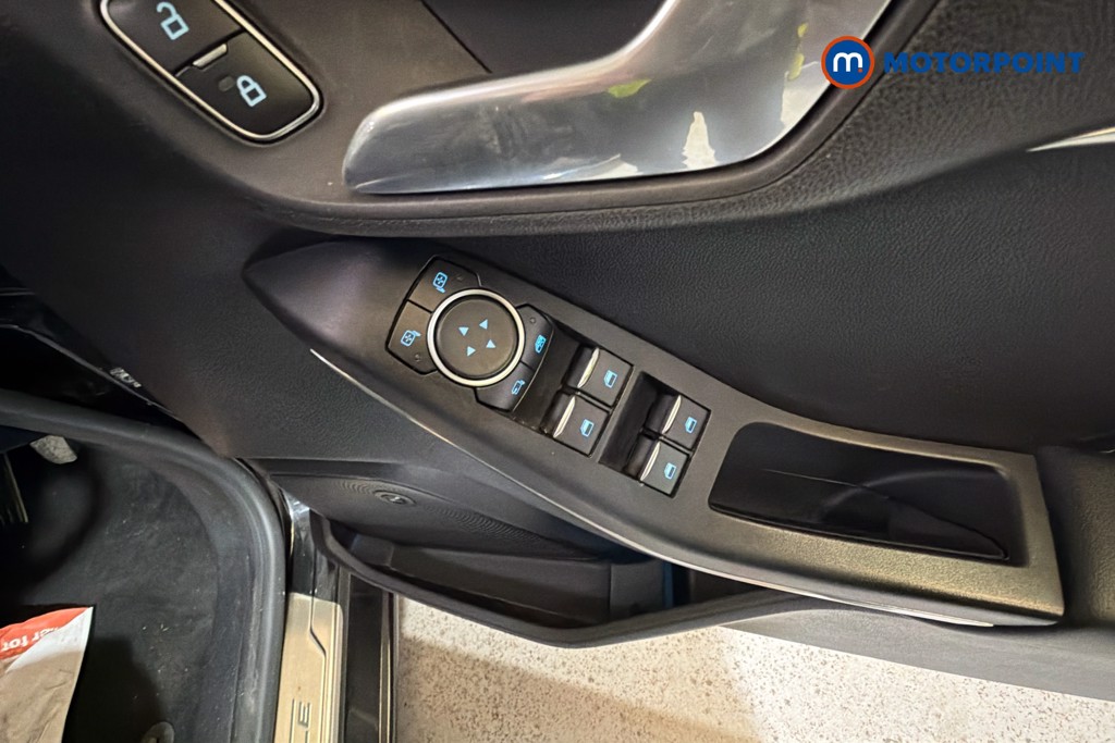 Ford Fiesta Vignale Edition Manual Petrol Hatchback - Stock Number (1613346) - 20th supplementary image