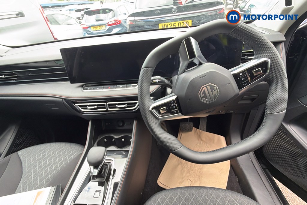 Mg Motor Uk HS SE Automatic Petrol-Electric Hybrid SUV - Stock Number (1622950) - 2nd supplementary image