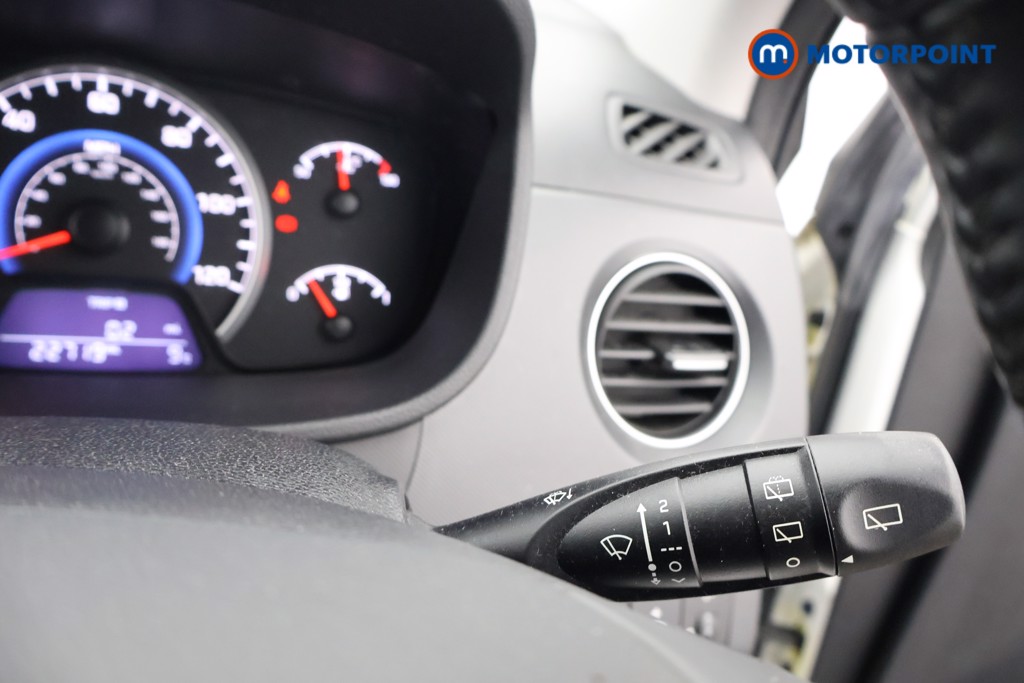 Hyundai I10 Premium Manual Petrol Hatchback - Stock Number (1626659) - 6th supplementary image