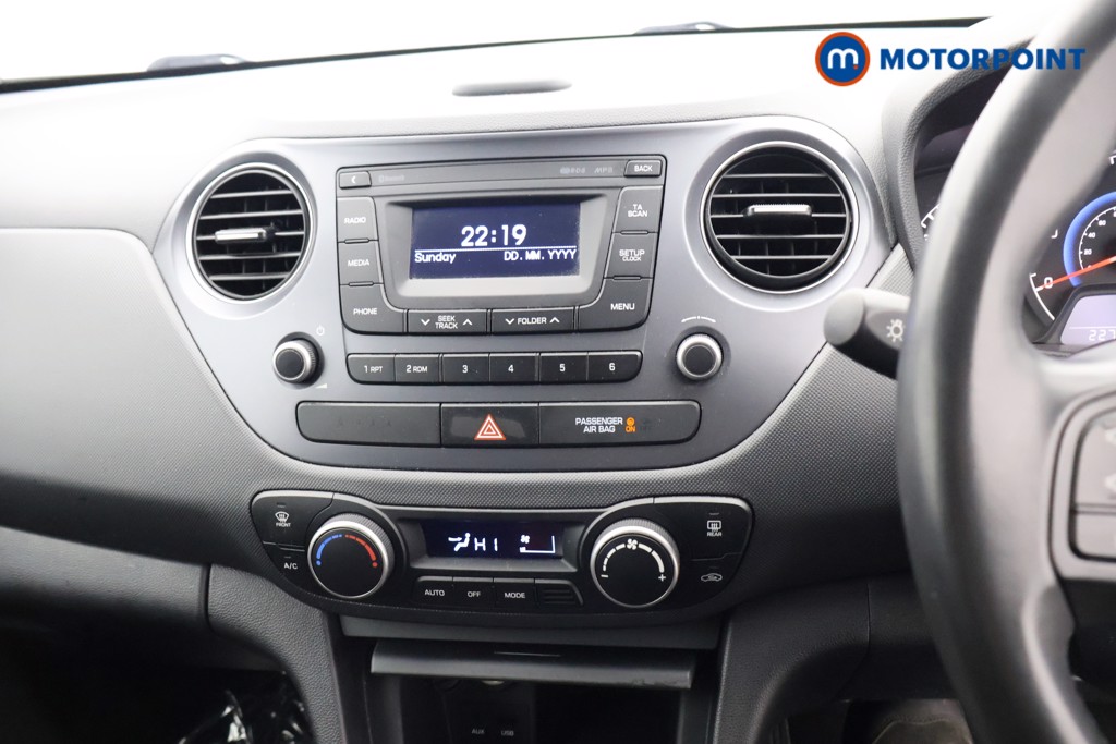 Hyundai I10 Premium Manual Petrol Hatchback - Stock Number (1626659) - 7th supplementary image