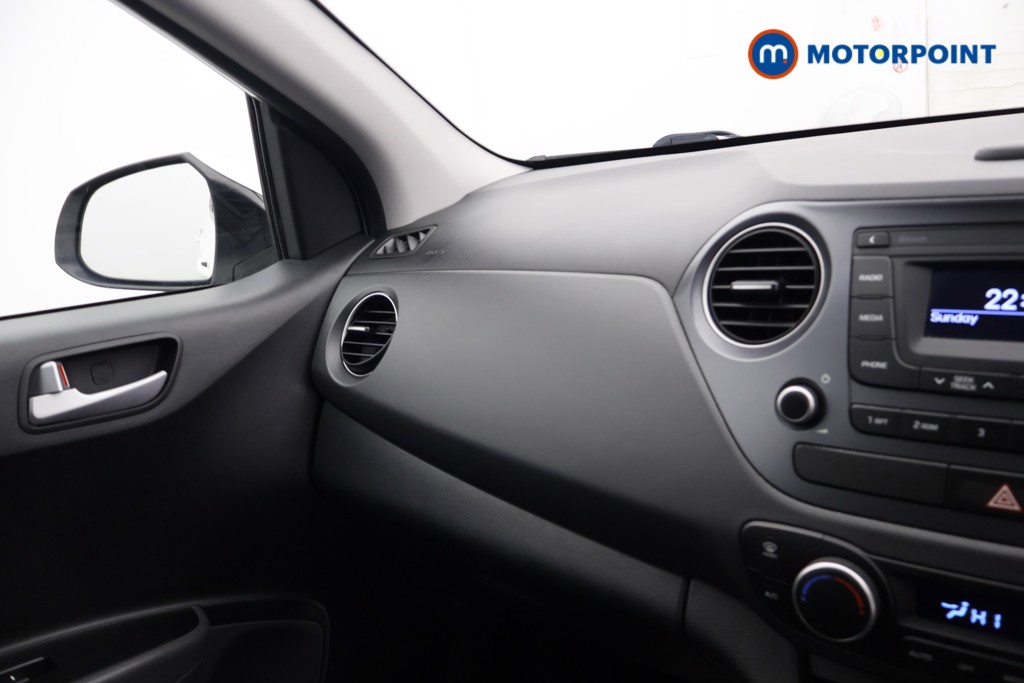 Hyundai I10 Premium Manual Petrol Hatchback - Stock Number (1626659) - 9th supplementary image