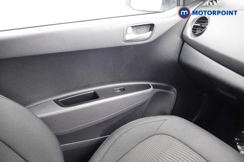 Hyundai I10 Premium Manual Petrol Hatchback - Stock Number (1626659) - 10th supplementary image