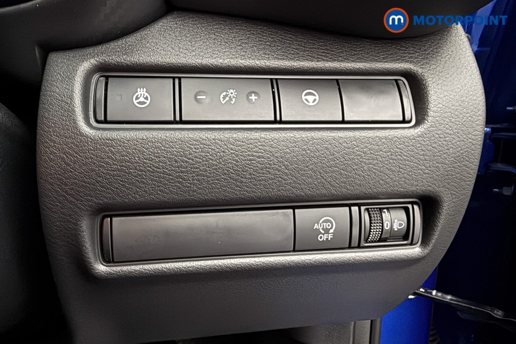 Nissan Juke Tekna Automatic Petrol SUV - Stock Number (1627464) - 5th supplementary image
