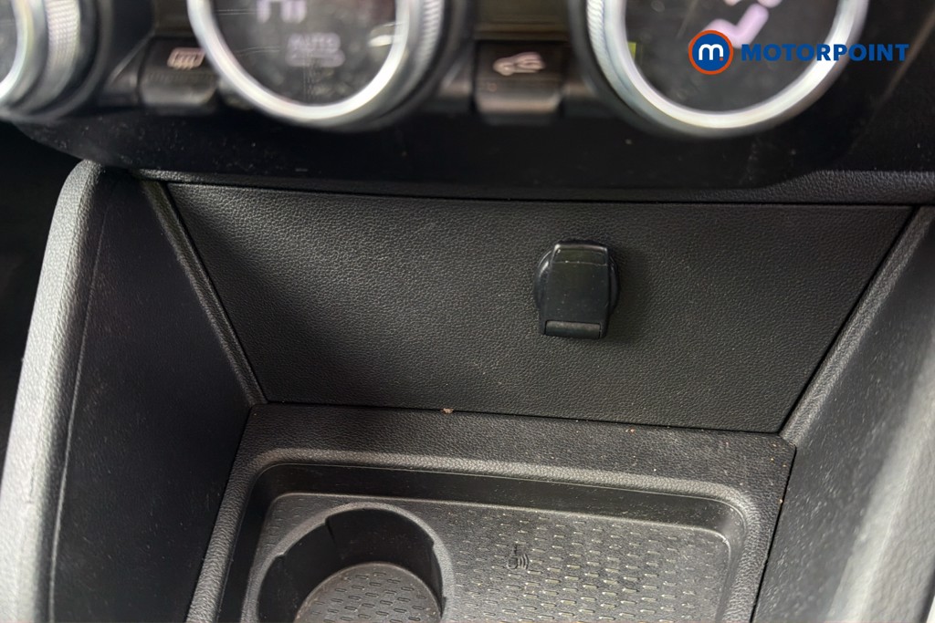 Dacia Duster Prestige Manual Petrol SUV - Stock Number (1629458) - 17th supplementary image