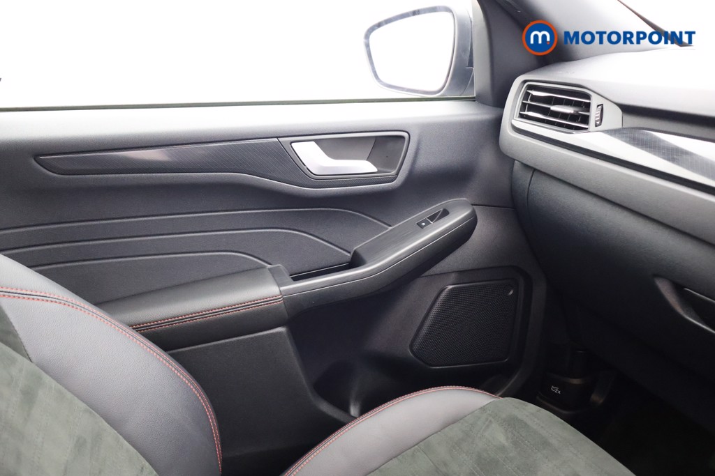 Ford Kuga Black Package Edition Automatic Petrol Plug-In Hybrid SUV - Stock Number (1631157) - 10th supplementary image