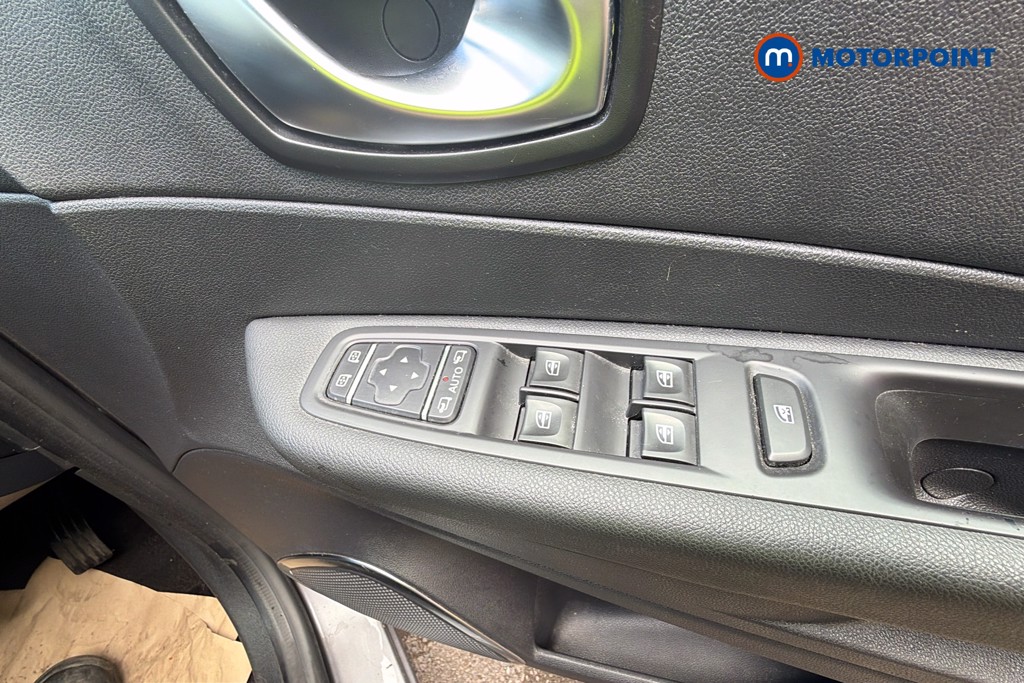 Renault Captur Iconic Manual Petrol SUV - Stock Number (1631718) - 20th supplementary image