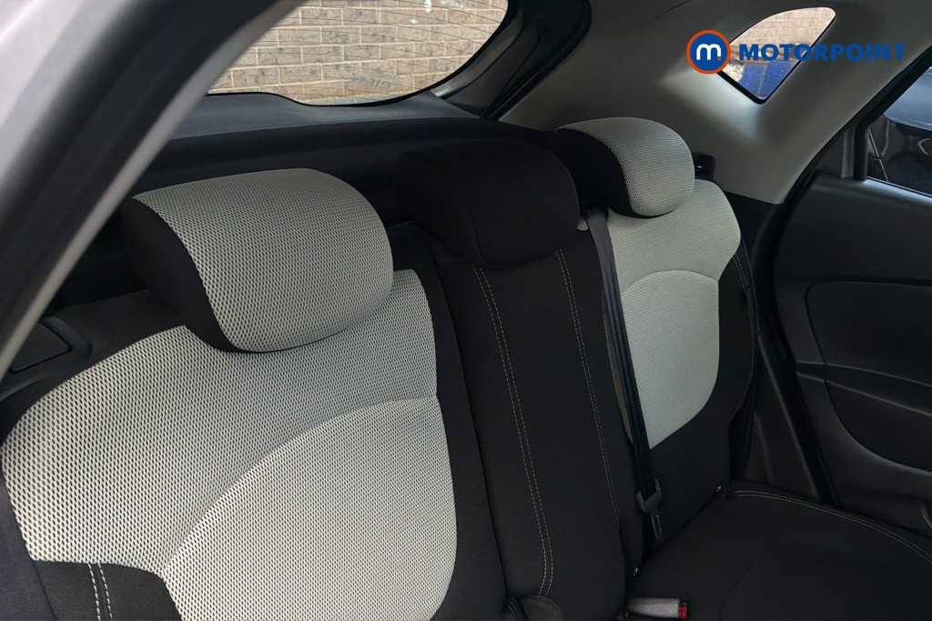 Renault Captur Iconic Manual Petrol SUV - Stock Number (1631718) - 28th supplementary image