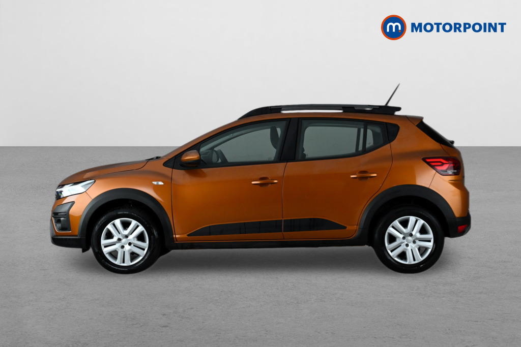 Dacia Sandero Stepway Expression Manual Petrol Hatchback - Stock Number (1631729) - Passenger side