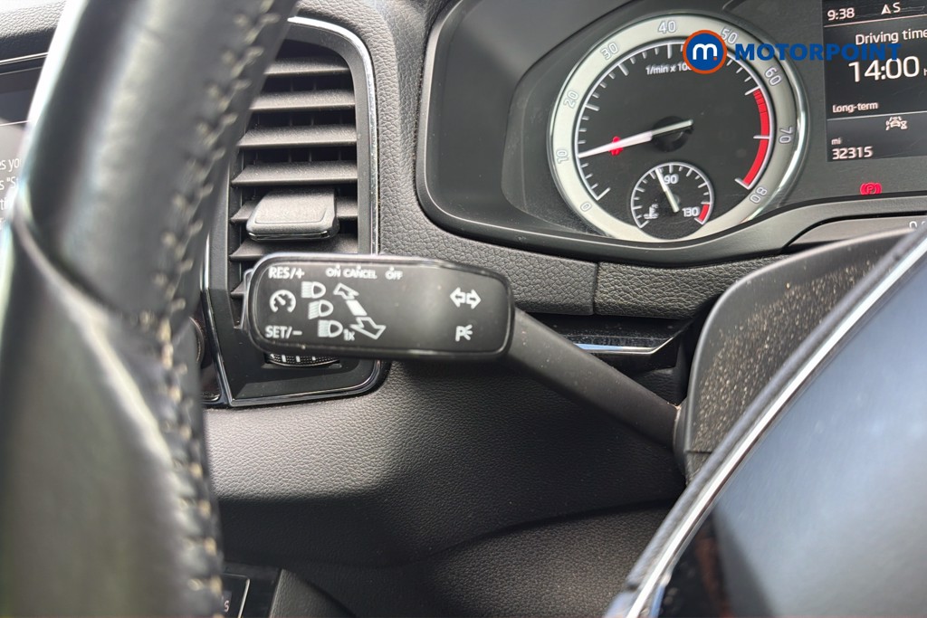 Skoda Karoq Se L Manual Petrol SUV - Stock Number (1632138) - 6th supplementary image