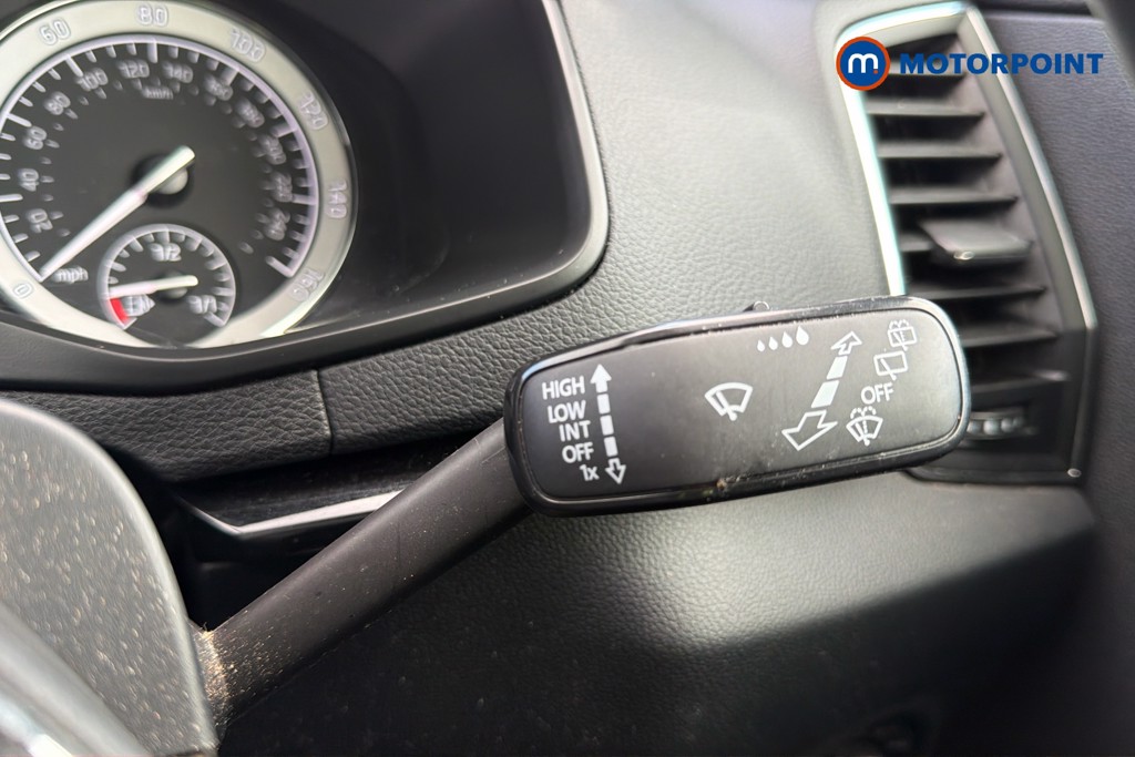 Skoda Karoq Se L Manual Petrol SUV - Stock Number (1632138) - 7th supplementary image