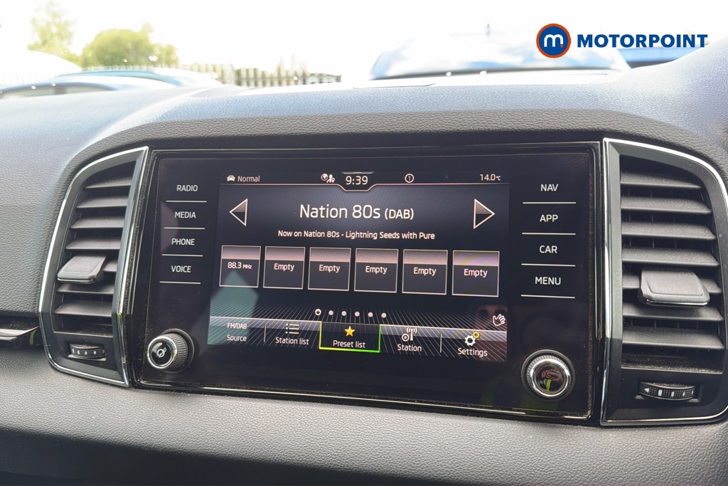Skoda Karoq Se L Manual Petrol SUV - Stock Number (1632138) - 9th supplementary image