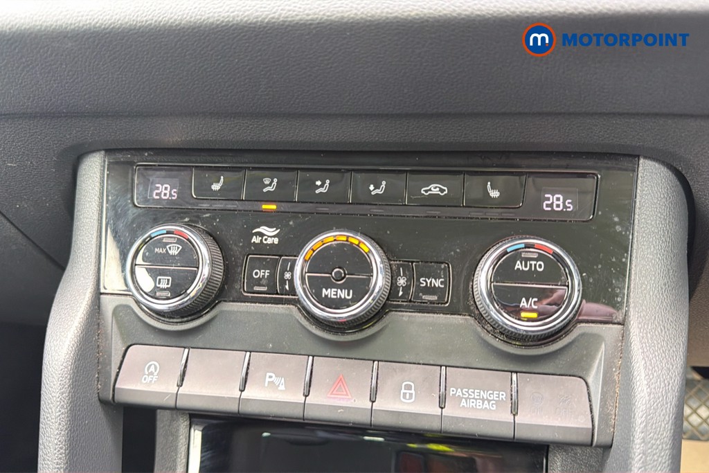 Skoda Karoq Se L Manual Petrol SUV - Stock Number (1632138) - 12th supplementary image