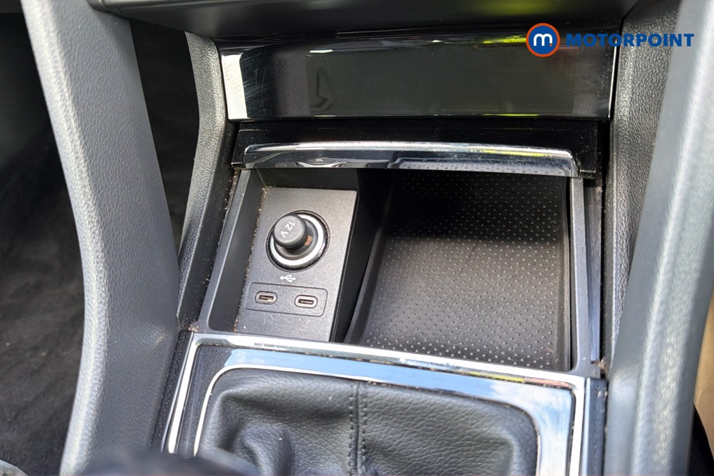 Skoda Karoq Se L Manual Petrol SUV - Stock Number (1632138) - 17th supplementary image