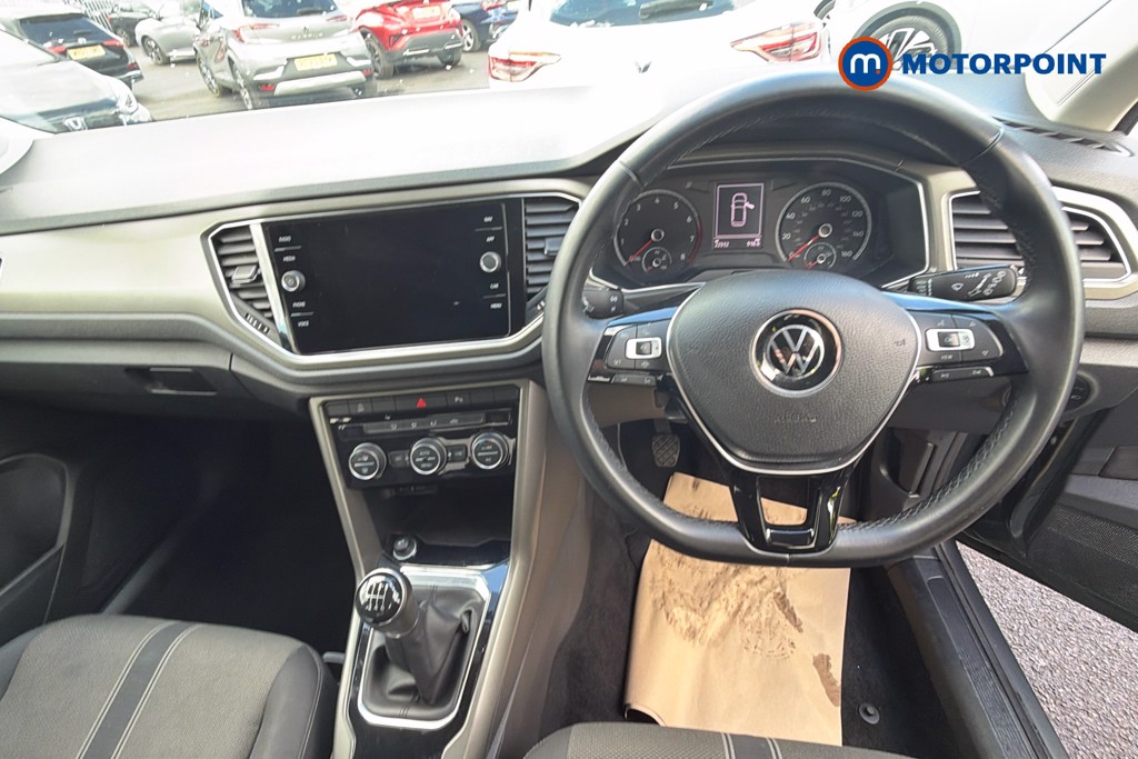 Volkswagen T-Roc Design Manual Petrol SUV - Stock Number (1632609) - 2nd supplementary image