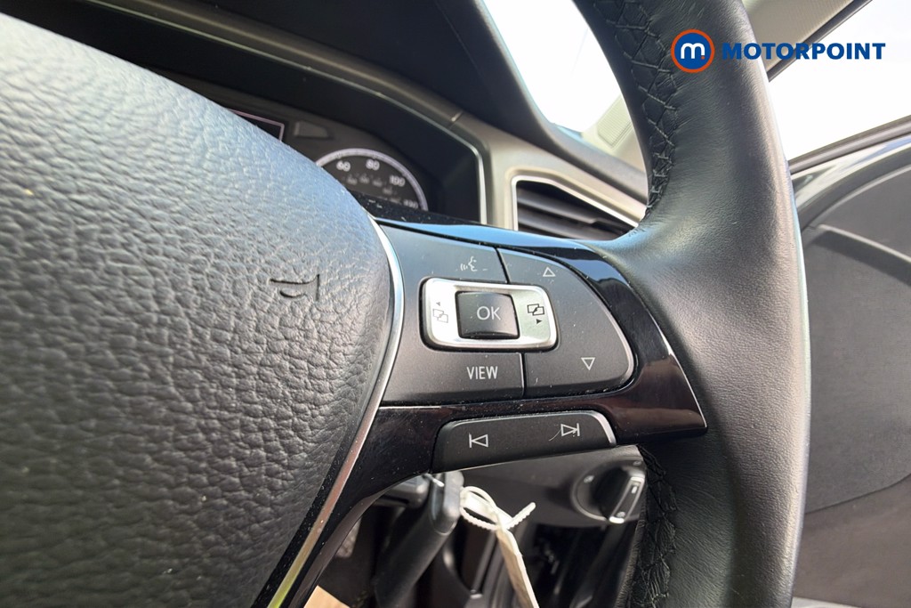 Volkswagen T-Roc Design Manual Petrol SUV - Stock Number (1632609) - 4th supplementary image