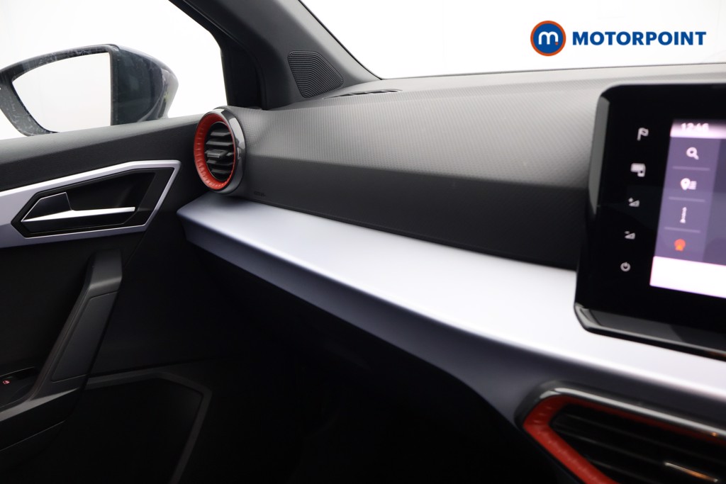Seat Arona FR Manual Petrol SUV - Stock Number (1633126) - 9th supplementary image